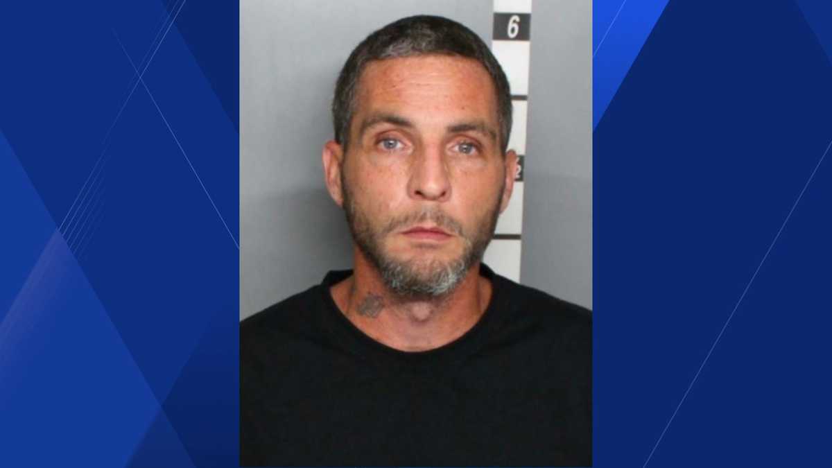 New Hampshire woman says mover stole $100K in jewelry from her armoire