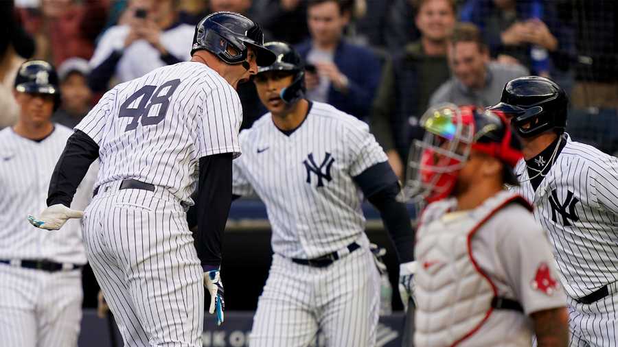 Boston Red Sox blast 'New York, New York' in locker room after eliminating  Yankees - ESPN