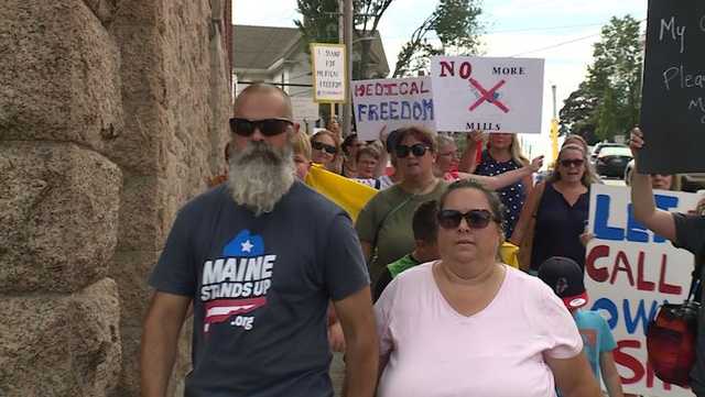 Demonstrators against health care worker vaccine mandate rally - Vimarsana News