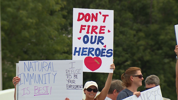 Faced with being fired, health workers protest Cincinnati-area hospitals' COVID-19 vaccine requirement - Vimarsana News