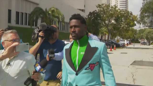 Antonio Brown arrives for his second deposition in apartment