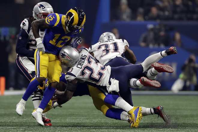 Patrick Chung knocked out of Super Bowl with arm inury