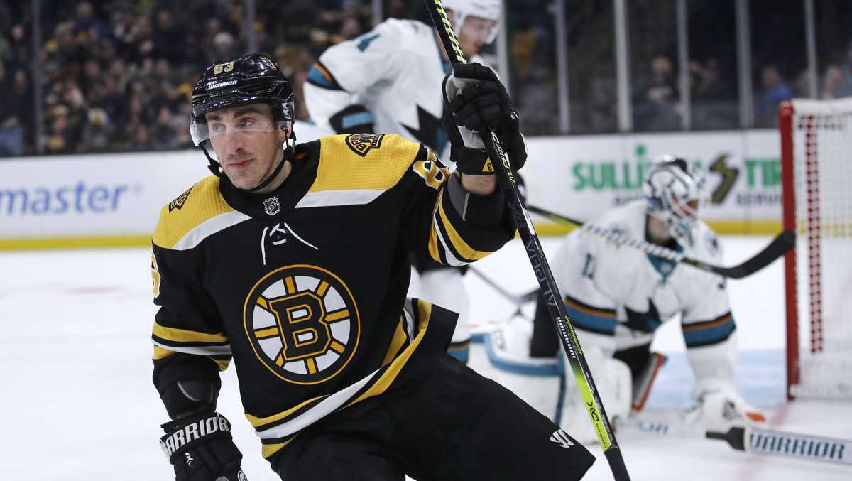 Brad Marchand injury scare in Bruins Stanley Cup tuneup