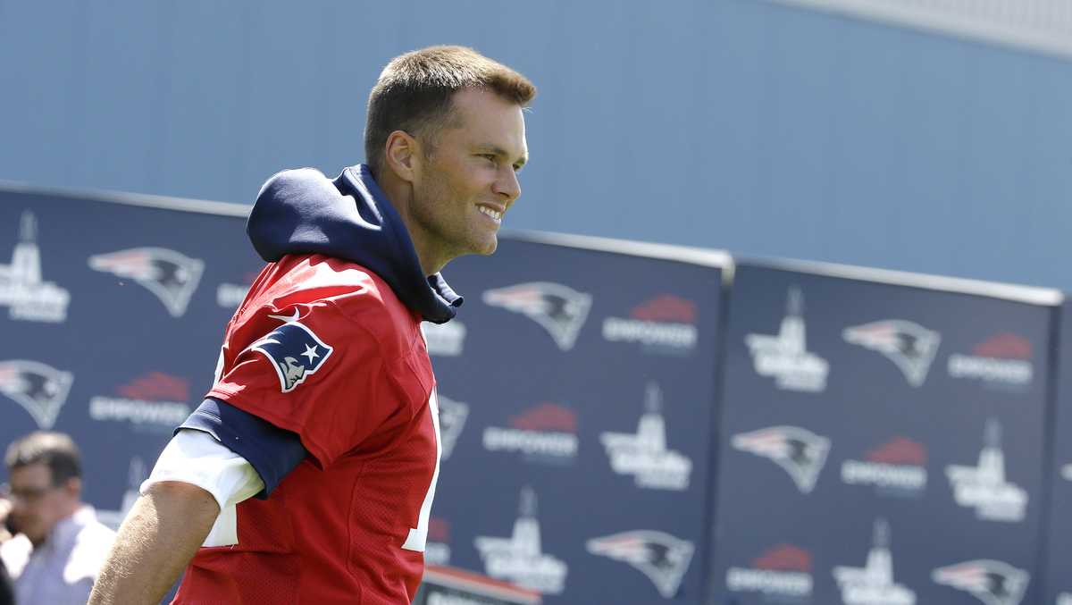 Tom Brady, New England Patriots agree to contract extension