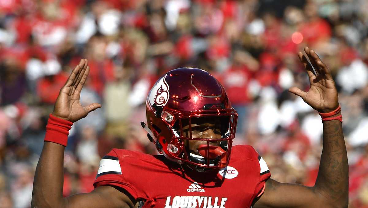 Lamar Jackson, Jaylen Smith earn ACC player of the week honors