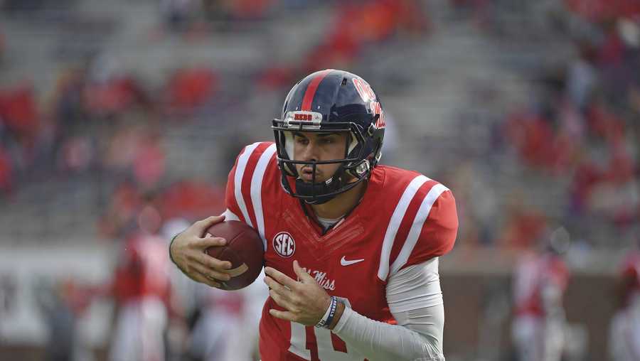 Mississippi QB Chad Kelly tears ACL, out for season