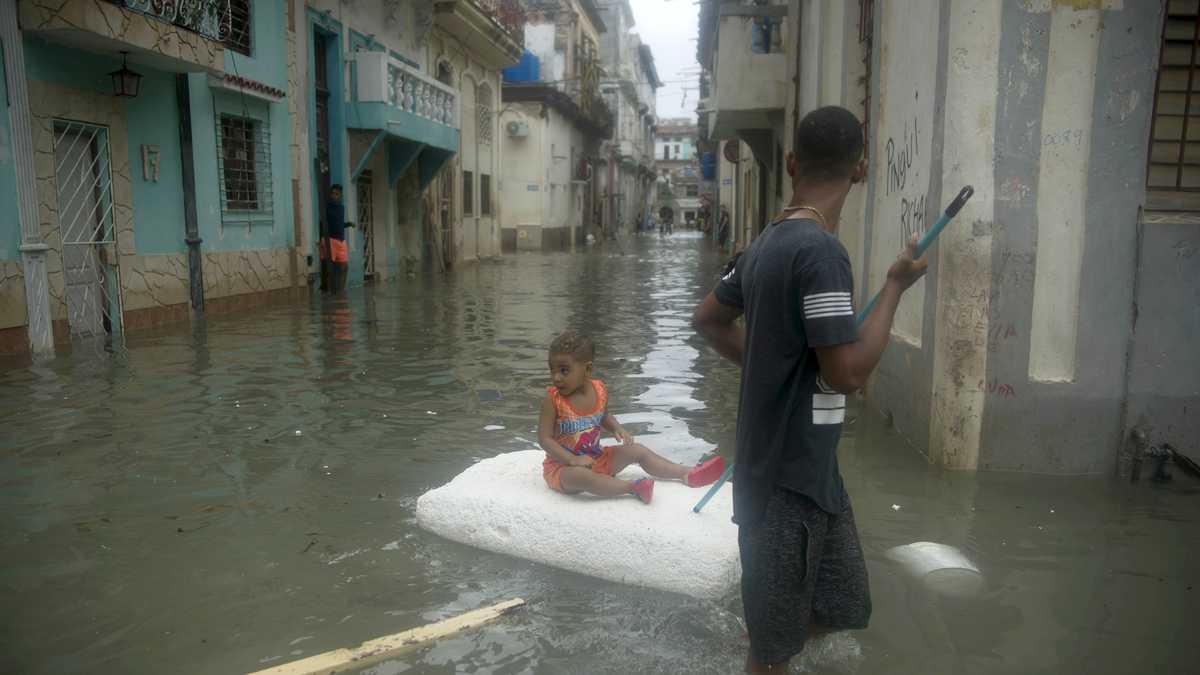 PHOTOS: Cuba begins assessing damage after Hurricane Irma