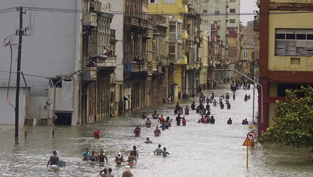 PHOTOS: Cuba begins assessing damage after Hurricane Irma