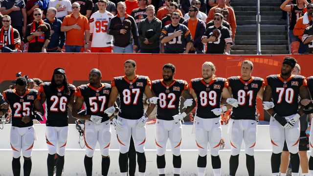 Cleveland Browns and Cincinnati Bengals Stand, Link Arms Together for  National Anthem