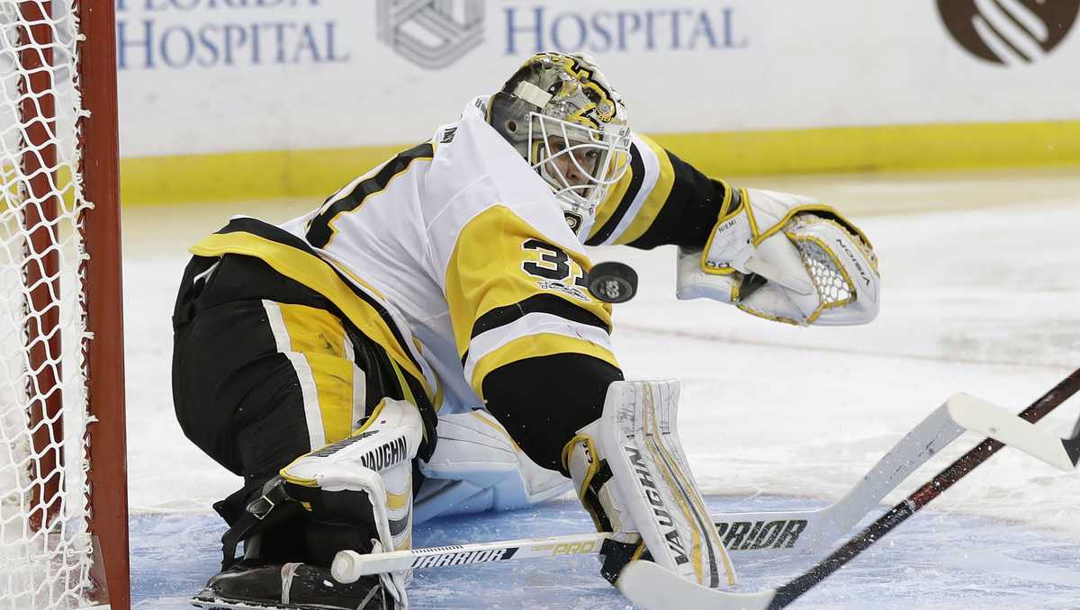Penguins place backup goalie Antti Niemi on waivers