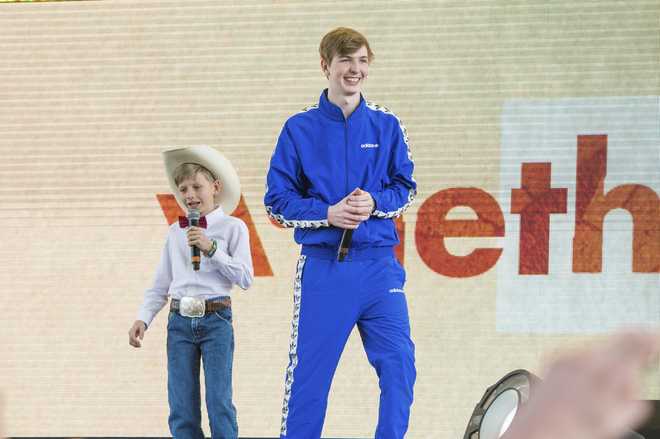 Mason&#x20;Ramsey,&#x20;left,&#x20;and&#x20;Whethan&#x20;perform&#x20;at&#x20;Coachella&#x20;Music&#x20;&amp;&#x20;Arts&#x20;Festival&#x20;at&#x20;the&#x20;Empire&#x20;Polo&#x20;Club&#x20;on&#x20;Friday,&#x20;April&#x20;13,&#x20;2018,&#x20;in&#x20;Indio,&#x20;Calif.