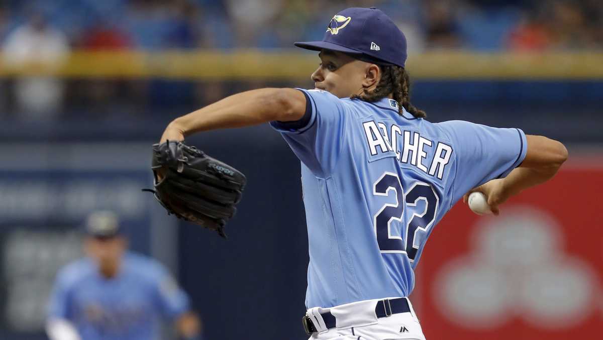 Rays pitcher Chris Archer donates thousands in equipment to high