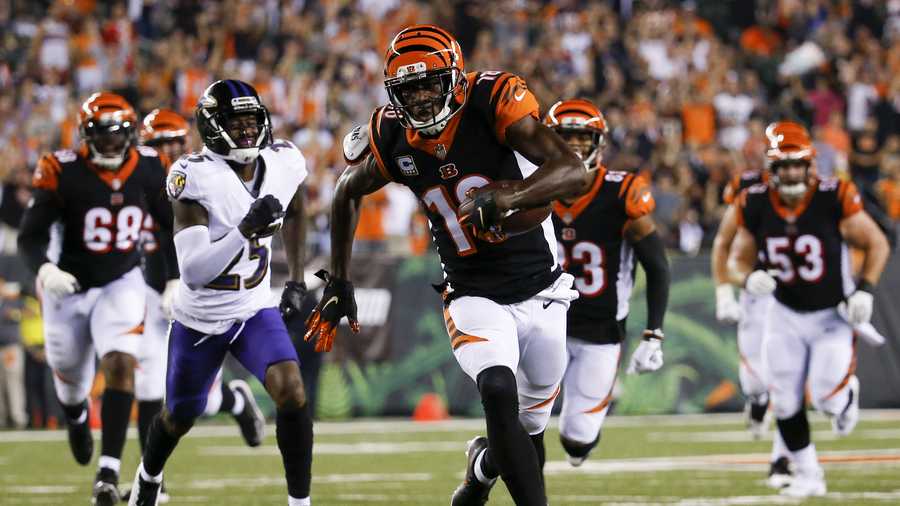 Cincinnati Bengals wide receiver A.J. Green (18) runs for a touchdown in the first half of an NFL football game against the Baltimore Ravens, Thursday, Sept. 13, 2018, in Cincinnati. (AP Photo/Frank Victores)
