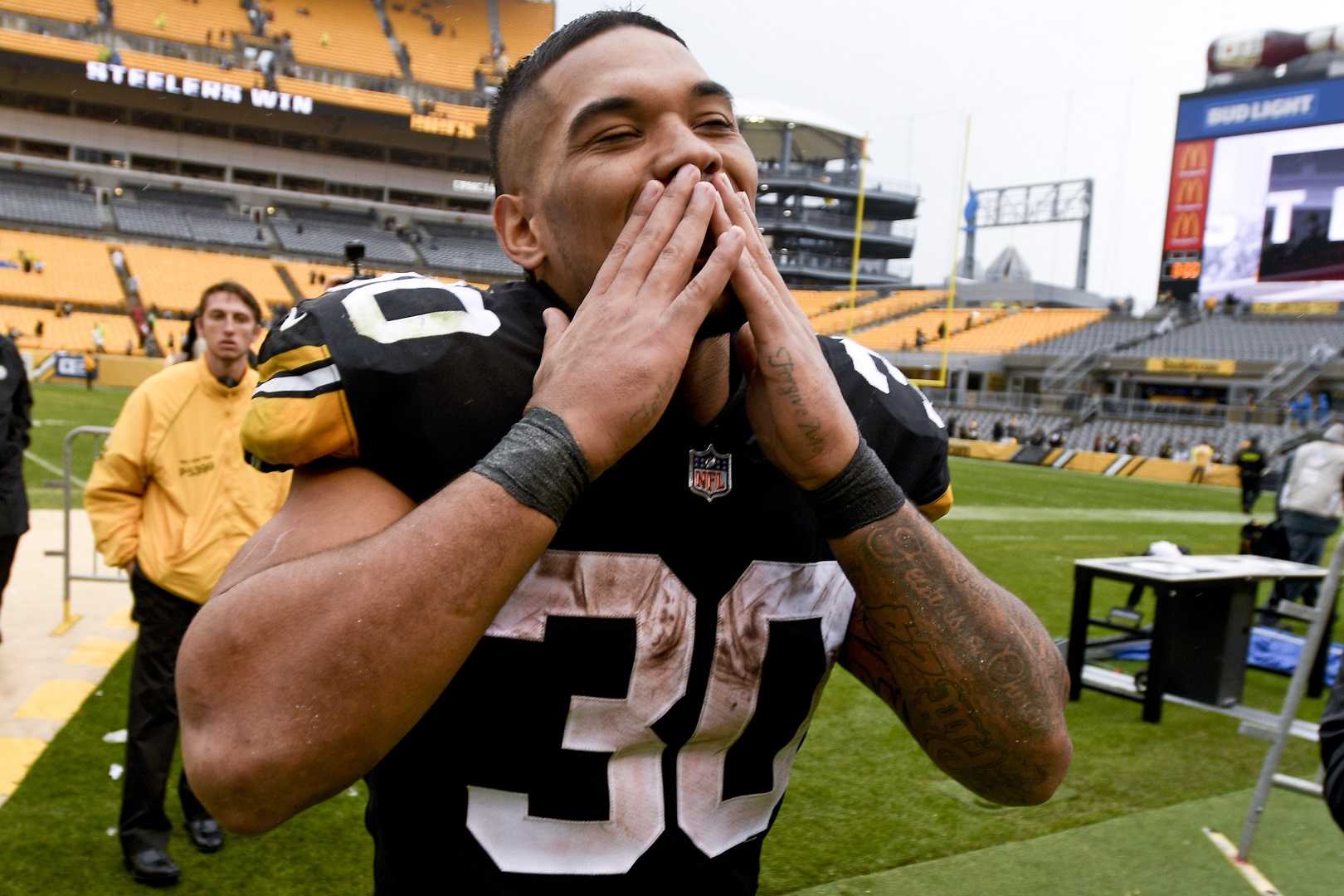 James Conner Named AFC Offensive Player Of The Week