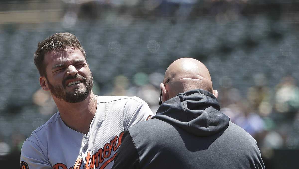 Trey Mancini suffers elbow contusion in Oakland game