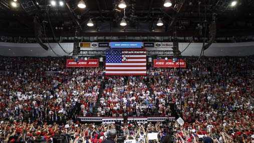 Photos from inside and outside of Donald Trump's Cincinnati rally