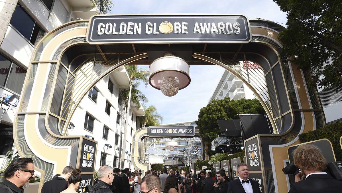 Golden Globes red carpet: Stars show off fashions before awards ceremony