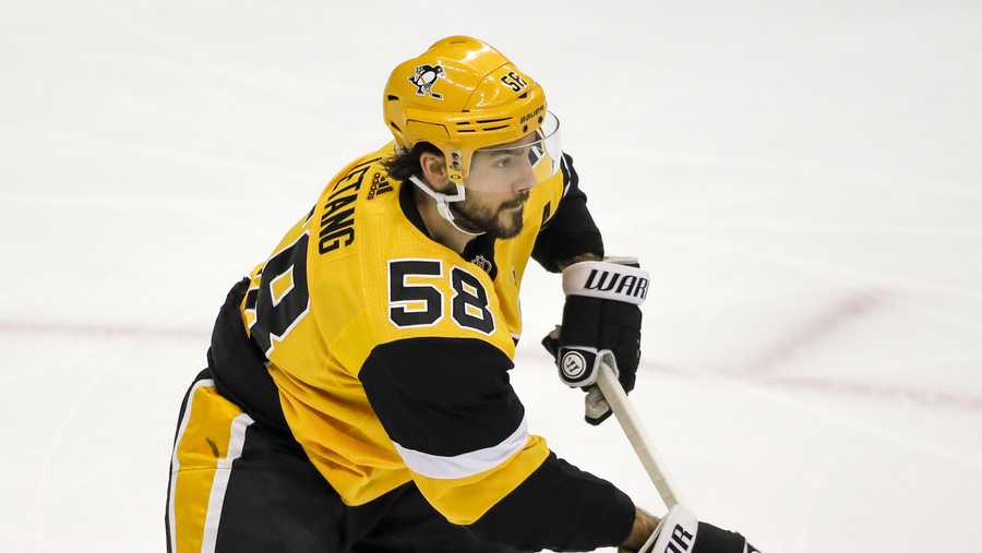 KRIS LETANG 21'22 Pittsburgh Penguins NHL Game Used Hockey