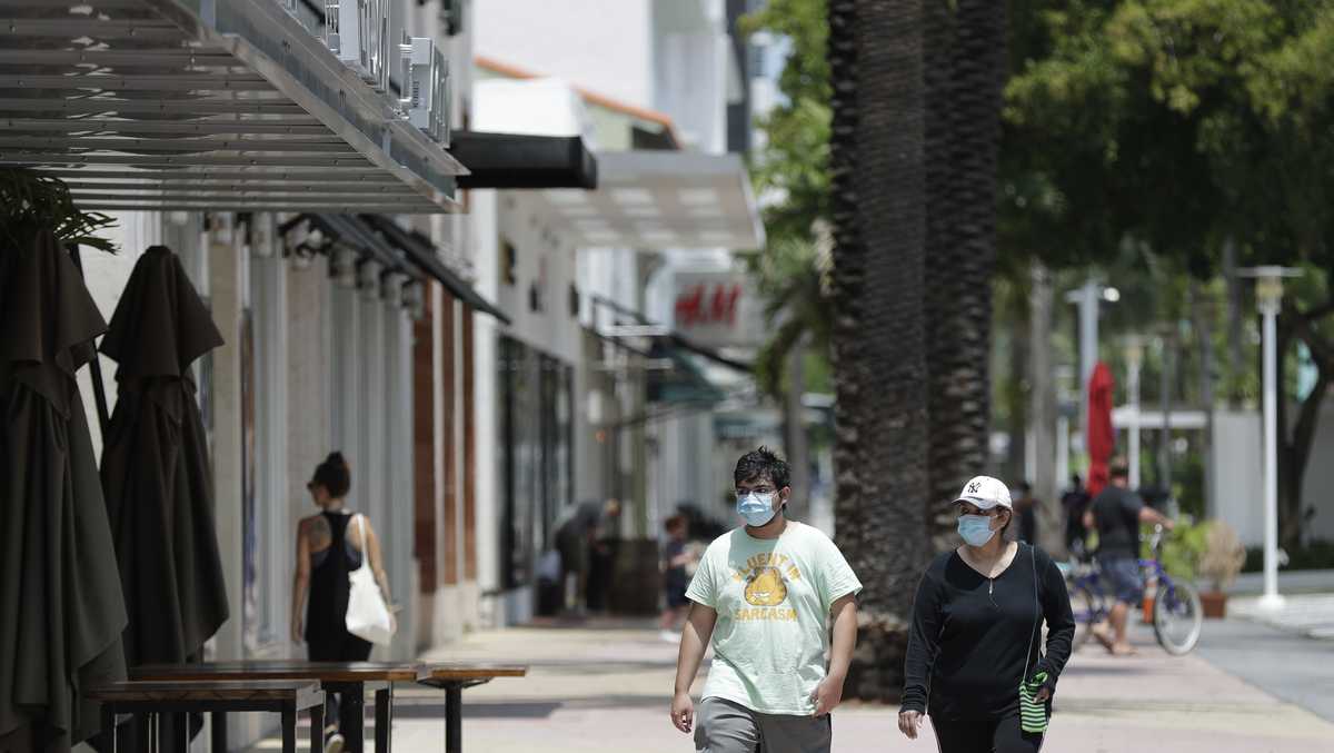Florida mask mandate nonexistent as COVID-19 cases mount