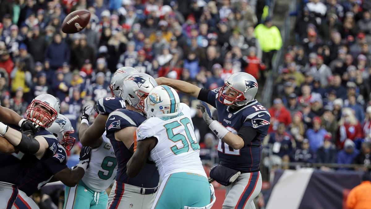 PATRIOTS: Tom Brady throws for team-record 517 yards in win over Dolphins