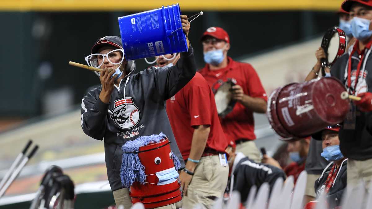 Shoutout to the Reds grounds crew: The best (and only) fans in Major ...