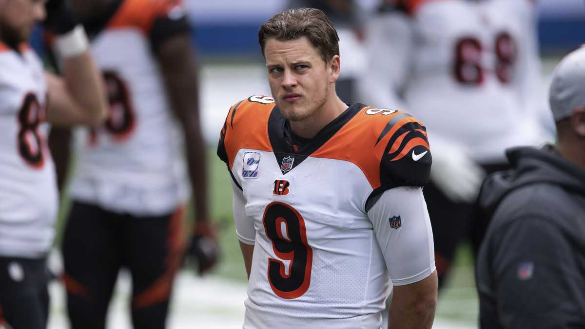 Bengals blow 21-point lead, lose to Colts