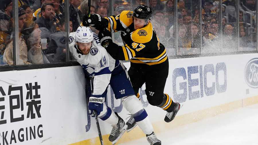 Streaking Boston Bruins beat Tampa Bay Lightning