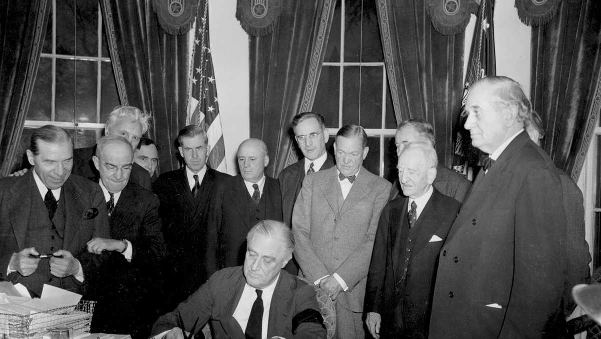 Pictures Remembering Pearl Harbor