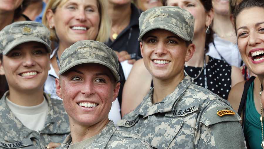 White House announces support for women in military draft