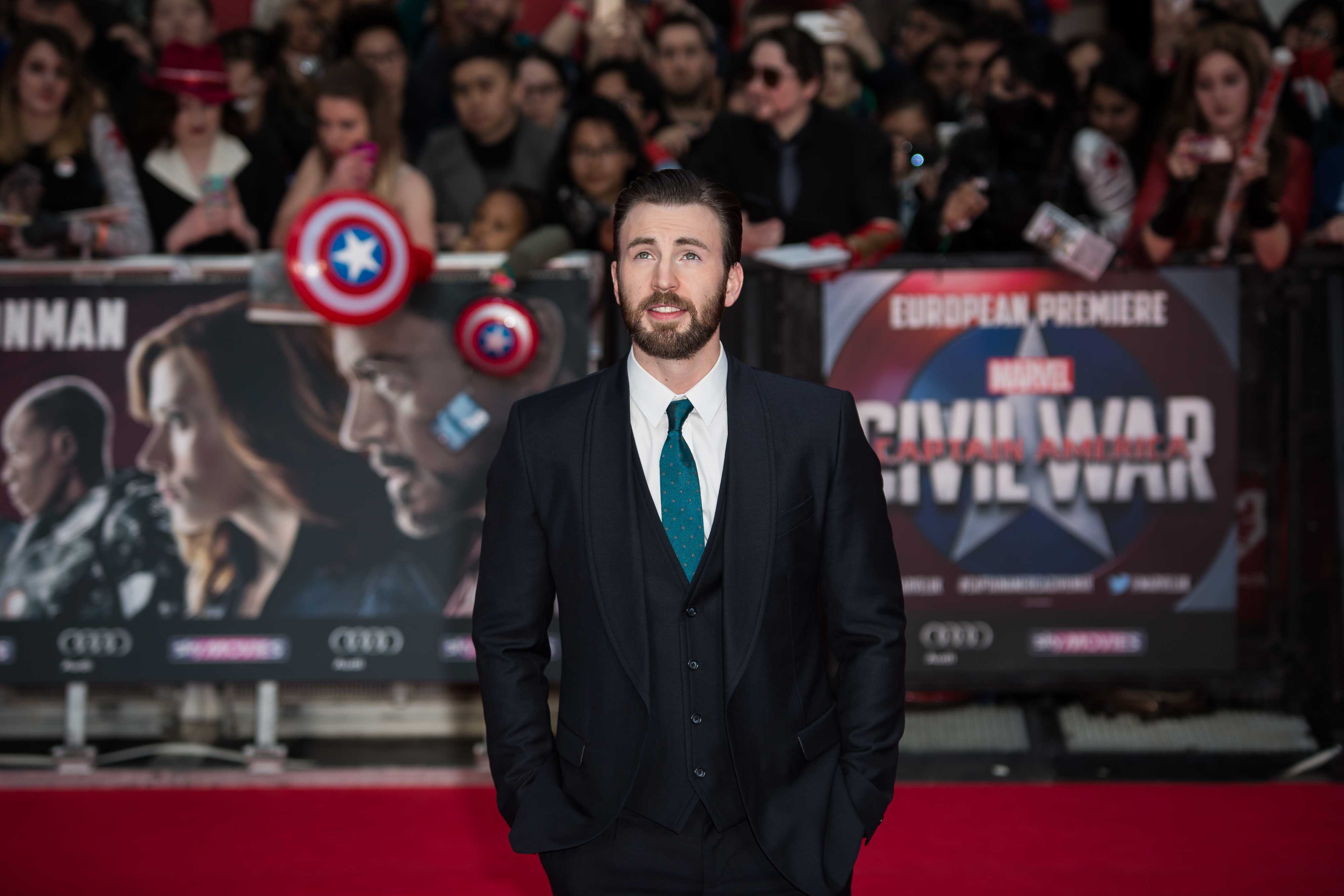 Chris evans sales infinity war premiere