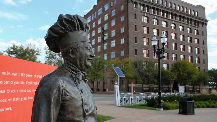 A statue of Chef Boyardee stands in front of the world headquarters of ConAgra Foods in Omaha, Neb. (AP)