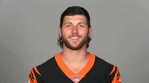 Tyler Eifert on X: Felt great getting back out on the field yesterday with  the guys! #whodey #teammullet 