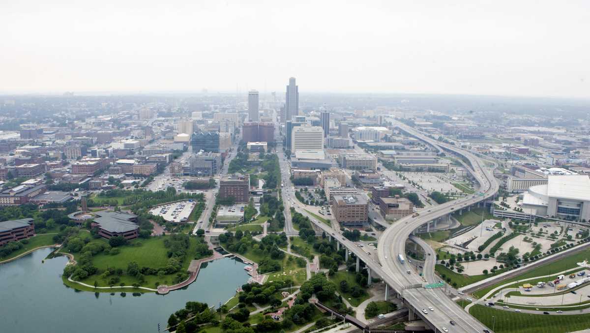 Commercial real estate broker R.J. Neary considering bid for Omaha mayor