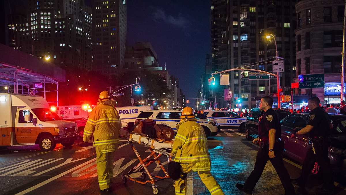 The Latest FBI questions car's occupants in NYC blast probe