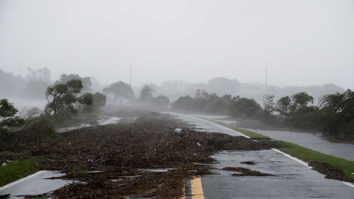 IMAGES Hurricane Matthew leaves damage, destruction along coast
