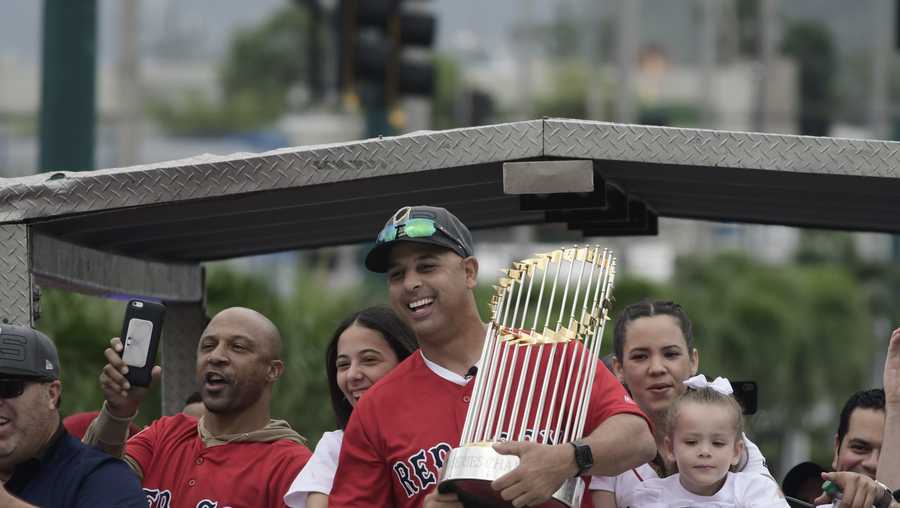 Alex Cora arrives in Puerto Rico as fans celebrate Red Sox win