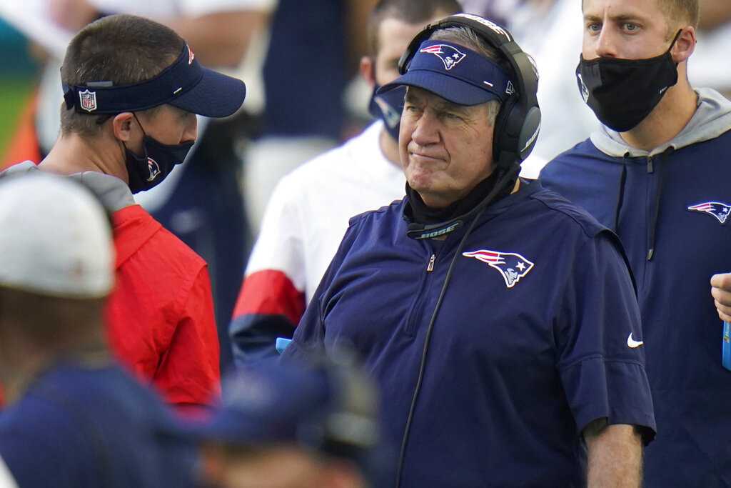 Tom Brady Takes Bill Belichick's Sleeveless Hoodie Look To Next Level  (Photo) 