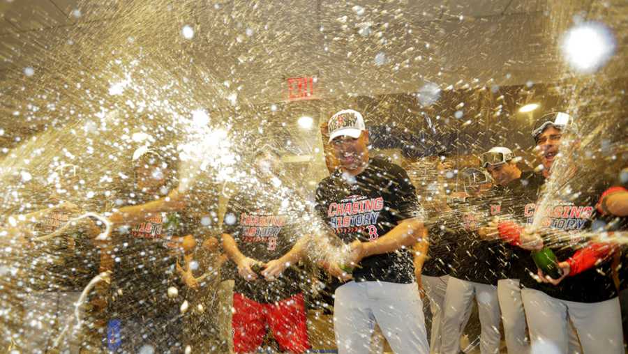 Boston Red Sox blast 'New York, New York' in locker room after eliminating  Yankees - ESPN