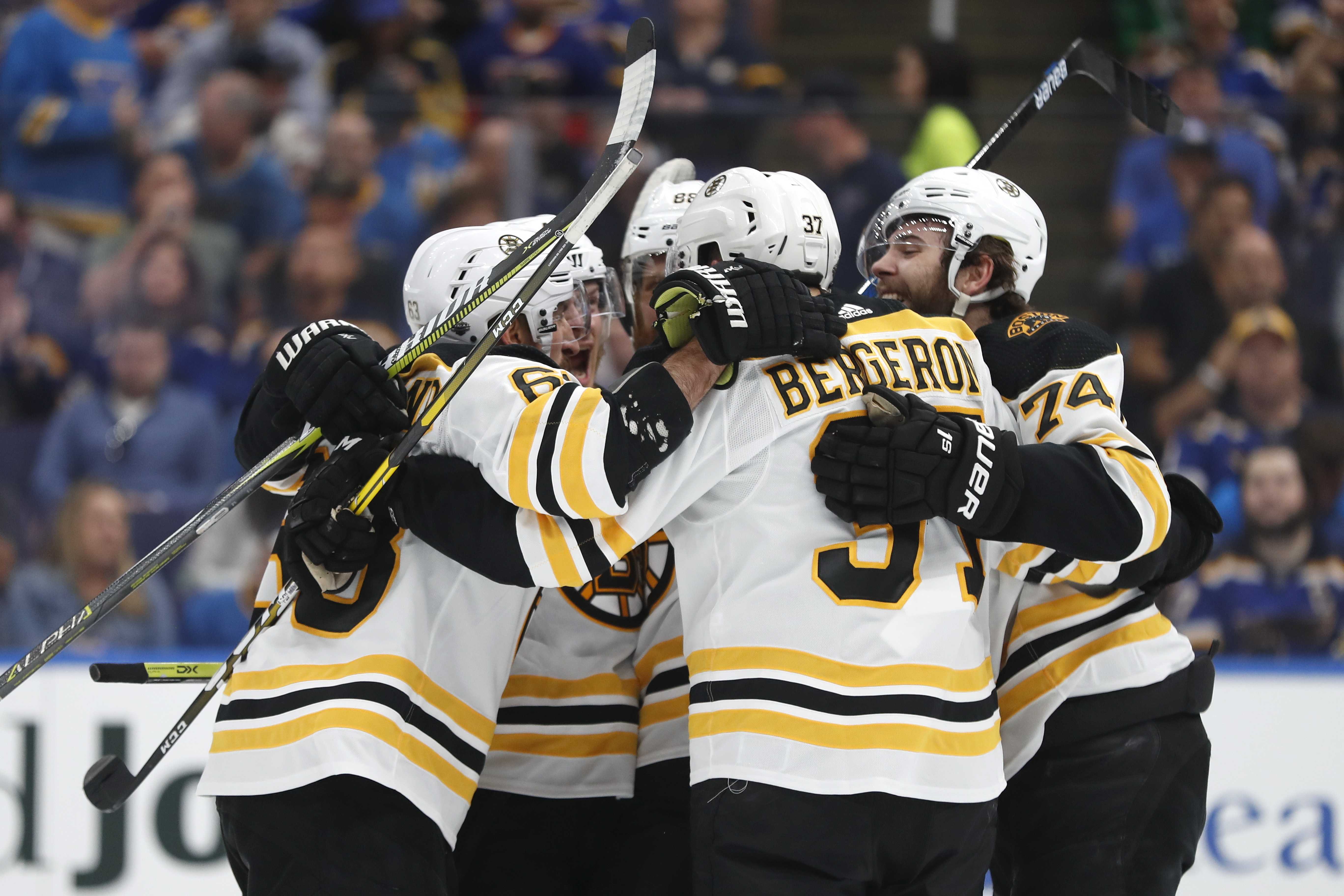 Bruins Score 7 Goals, Blow Out Blues In Game 3 Of Stanley Cup Final