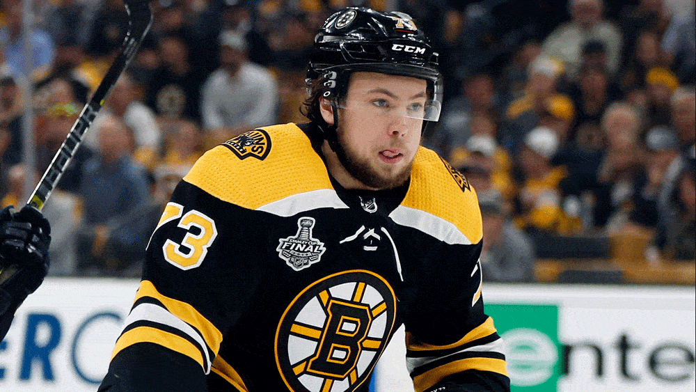 boston bruins charlie mcavoy