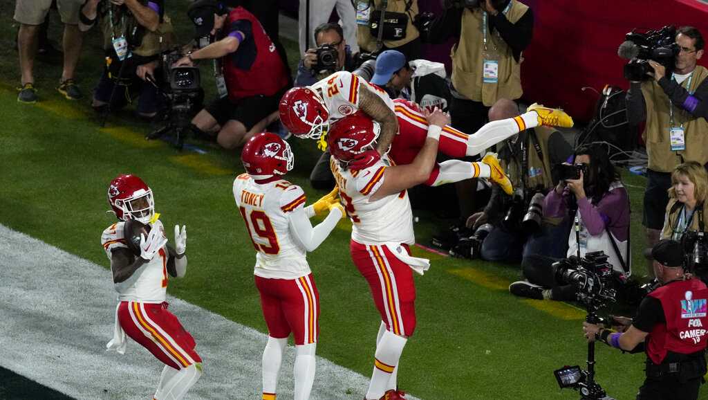 Super Bowl 2023: Kansas City Chiefs show off white jerseys