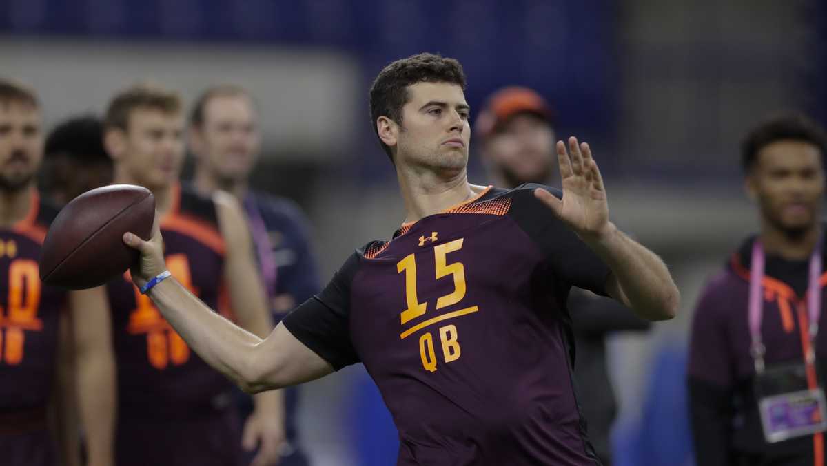 Auburn's Jarrett Stidham selected by New England in 4th round of 2019 NFL  Draft 