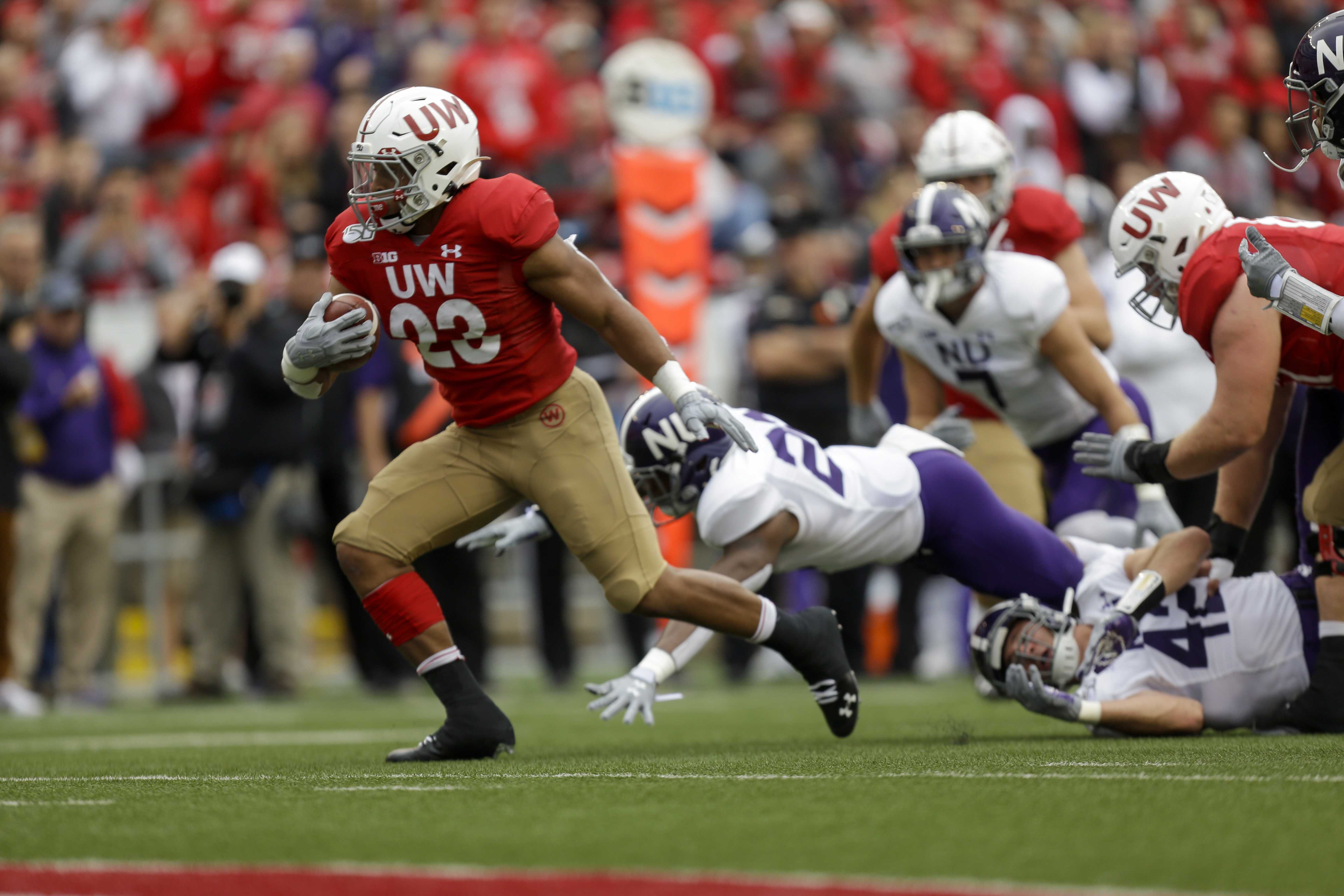 Badgers Remain Undefeated With Win Over Northwestern