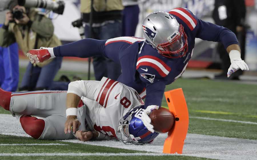 New England Patriots wide receiver Julian Edelman (11) catches an  uncontested touchdown pass with just over 2 minutes left in the game., Multimedia