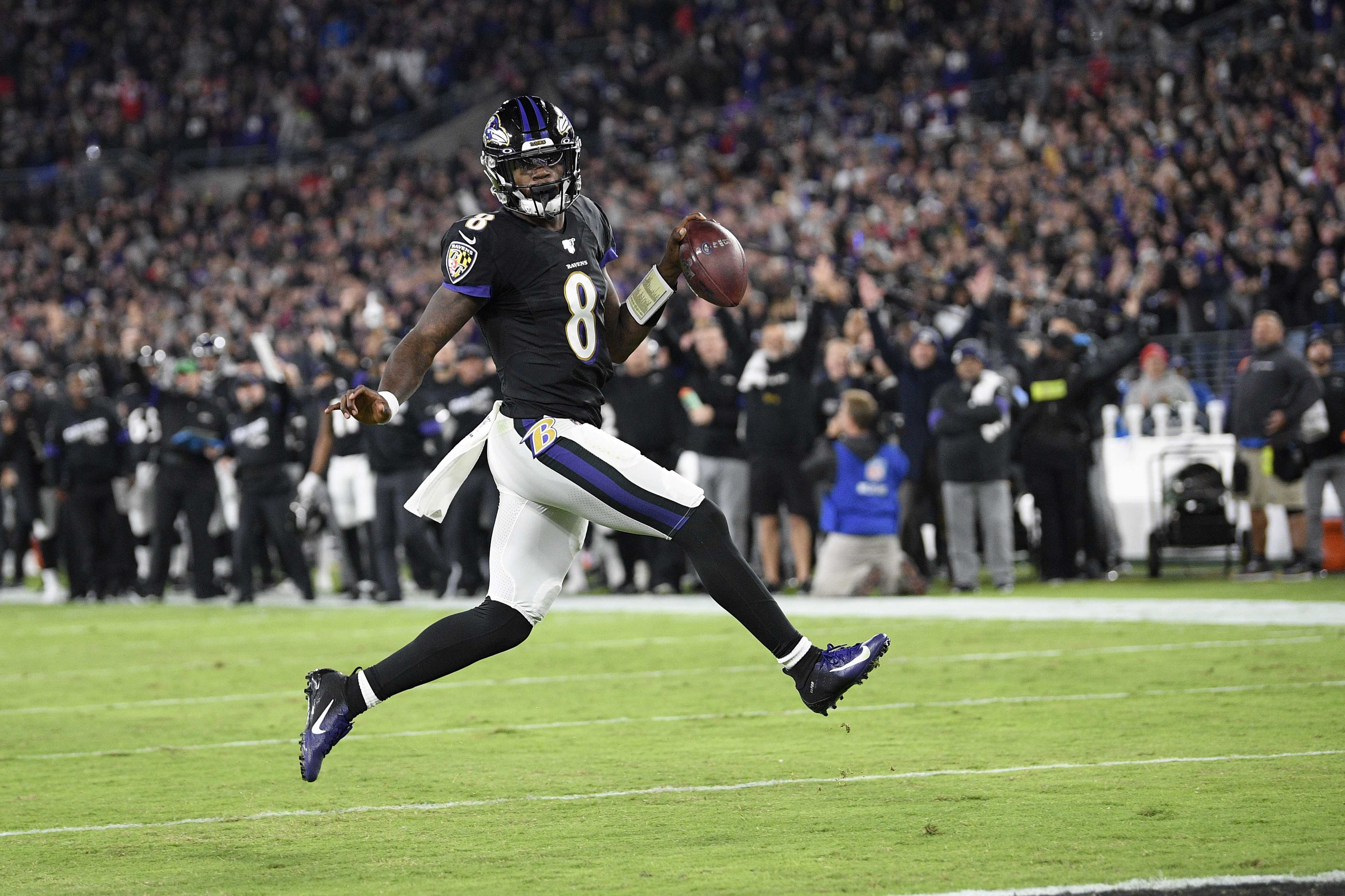 Patriots handed first loss of season by Ravens