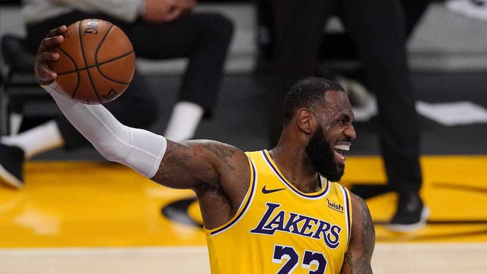 Where were the Thunder stars when LeBron James made his NBA debut?