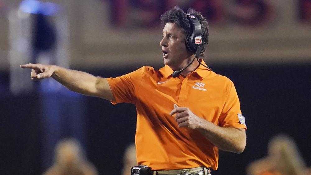 Oklahoma State, Wisconsin bowling after inconsistent seasons
