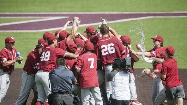 Getting it from all sides: Rivals Aggies, OU surround 'Horns - Vimarsana News
