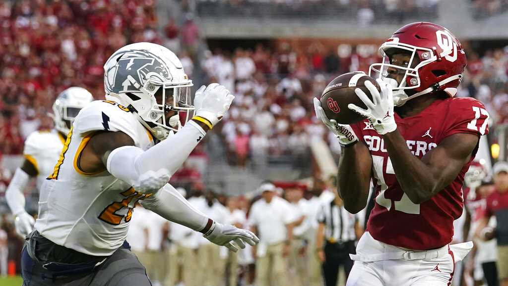 Mims, Gabriel help No. 7 Oklahoma beat Kent State 33-3
