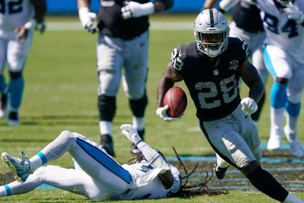 Jacobs Runs For 3 TDs As Raiders Hold Off Panthers 34-30